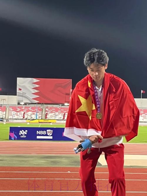 九十八个世界冠军 中国学生运动员闪耀国际赛场 九十八个世界冠军 中国学生运动员闪耀国际赛场